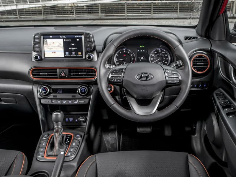 HYUNDAI KONA 16 TGDI PREMIUM GT 177 PS 4WD DCT review interior