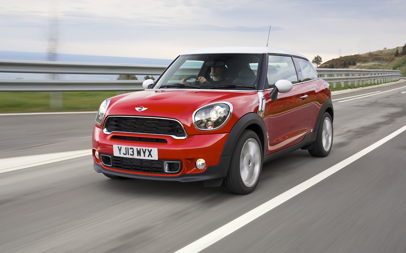 646_MINI_PACEMAN_CooperS_action