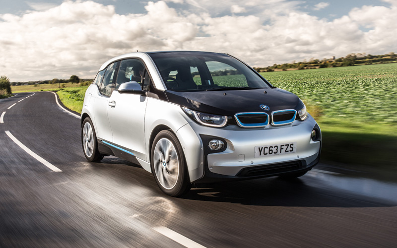 BMW_i3_range_extender_car_review_action_country2