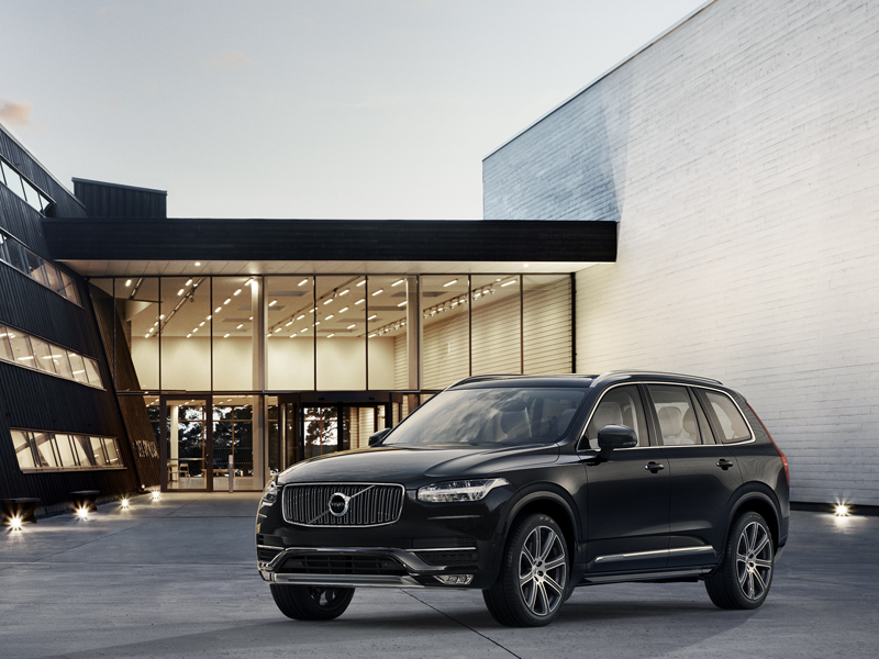 Volvo XC90 First Edition 800