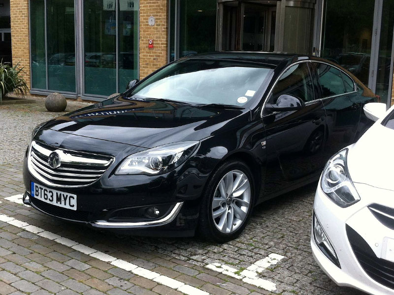 Vauxhall_Insignia_Business_Trips 800