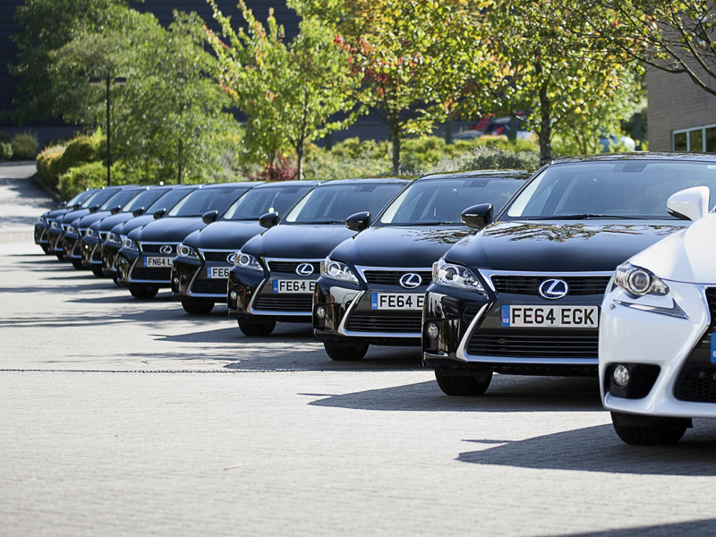 Lexus Fleet of IS800