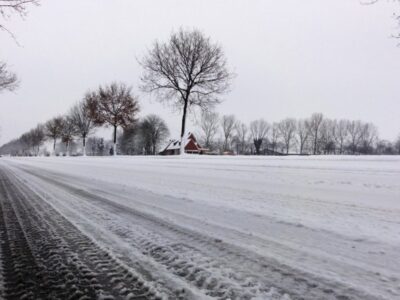 Half a million car battery failures expected as winter hits, warns Green Flag Delticom_Winter_Tyres 800 600x450