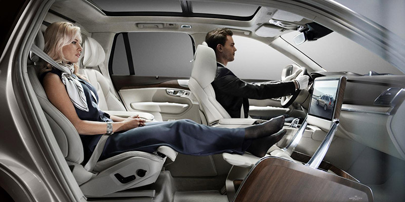 696_161631_Volvo_XC90_Excellence_Lounge_Console