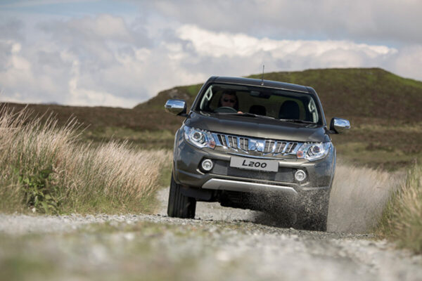 Mitsubishi L200 Double Cab Barbarian2 rhxw5lyvtayga0euikcrwmvryzplyfm63a4d68wa4g