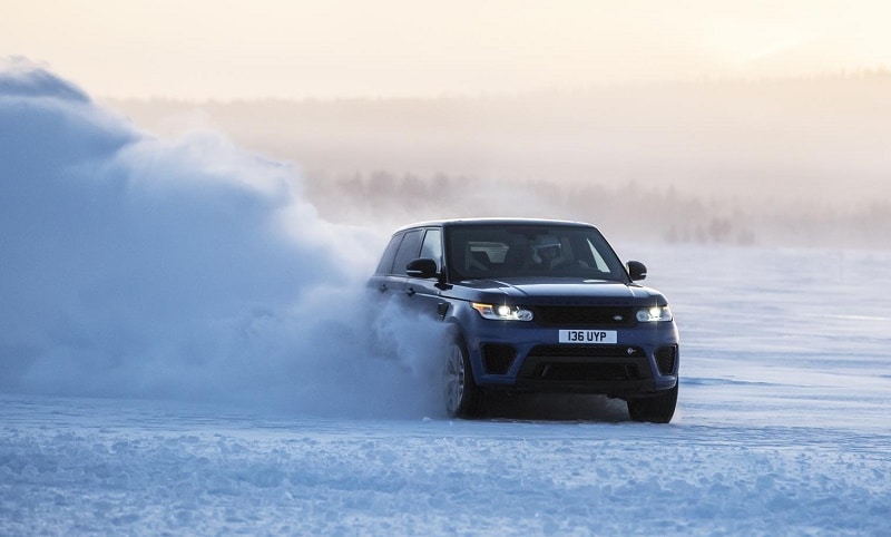 Range Rover Sport SVR 0 100kmh snow