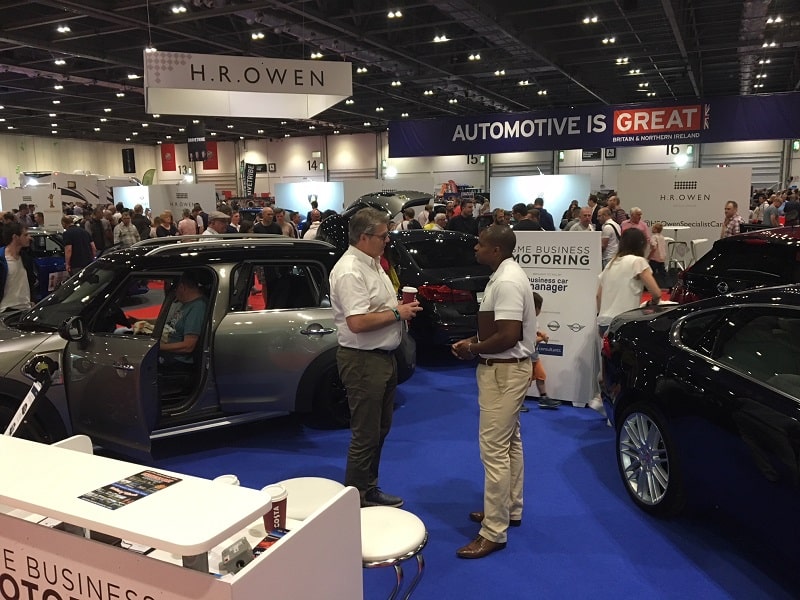 Business Motoring Stand
