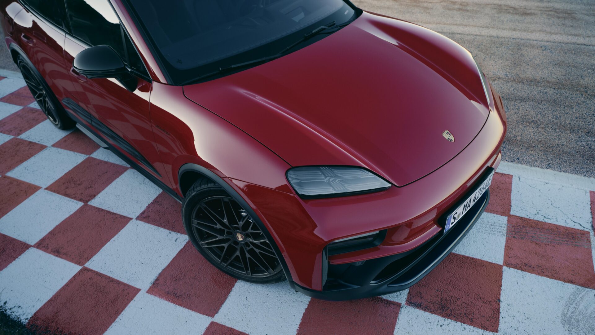 Porsche Macan GTS EV