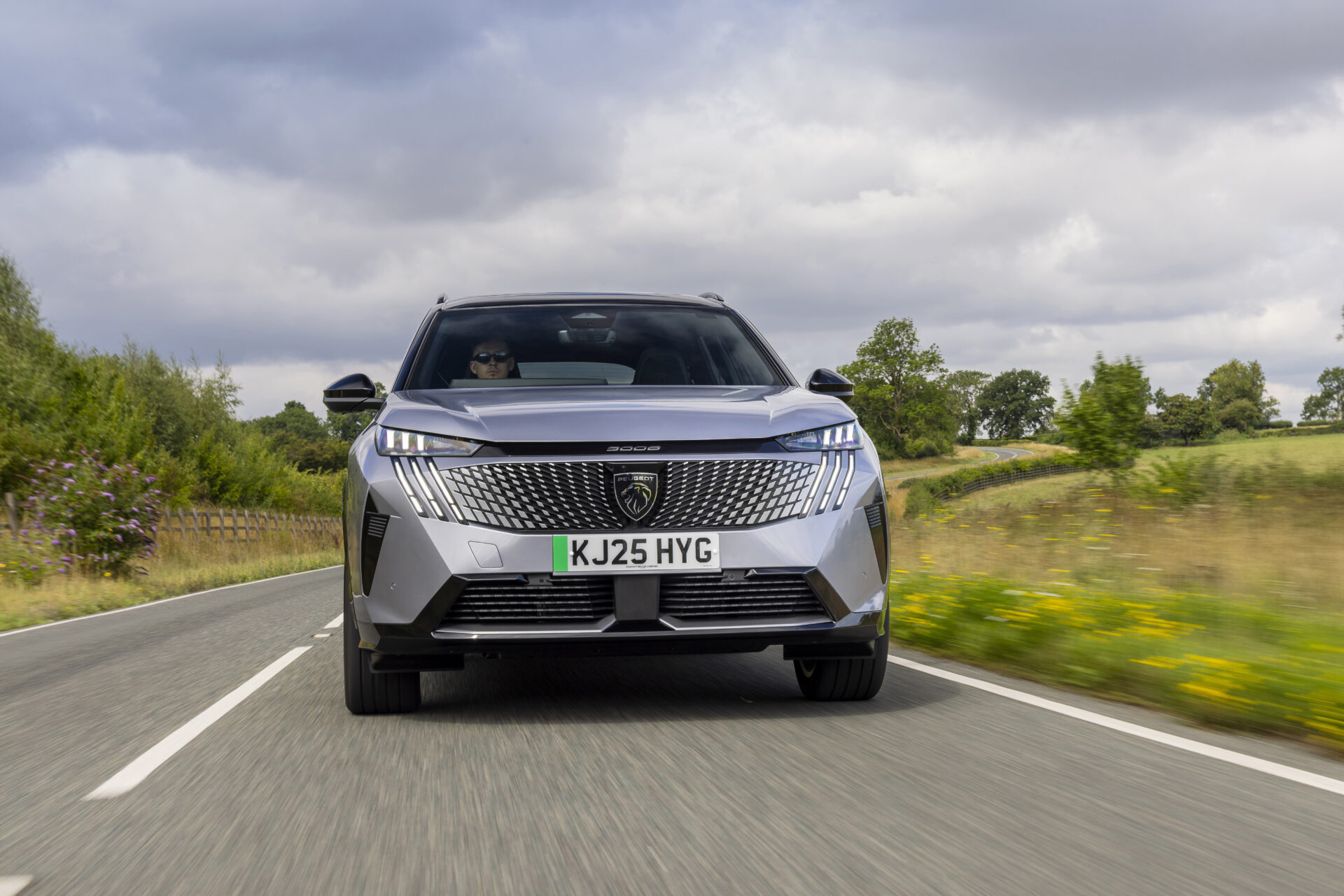 NEW PEUGEOT E5008AWD EXT UK 20259