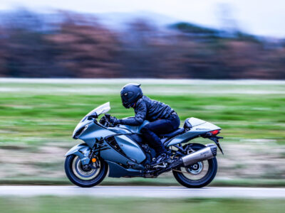 Drivers urged to be wary of motorcyclists on darker evenings – Carole Nash motorcyclists