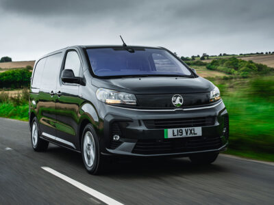 1508_Vauxhall_Vivaro_02