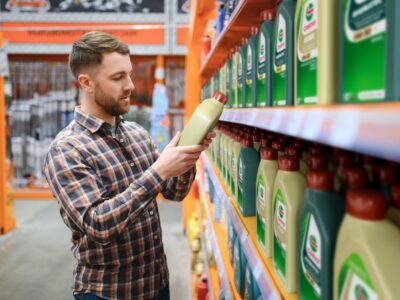 Third of drivers leave oil checks for over four months, finds Castrol Castrol-oil-check-delays
