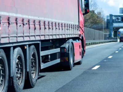 HGV registrations drop amid growth in ZEV uptake – SMMT admin-ajax-33