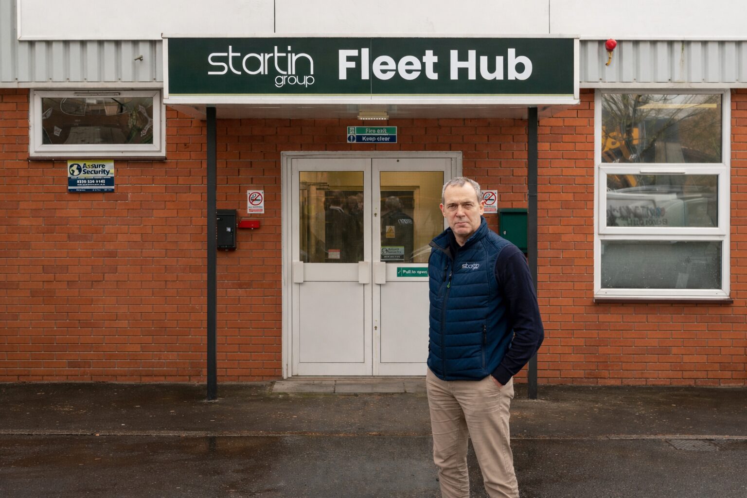 Lee in front of Fleet Hub