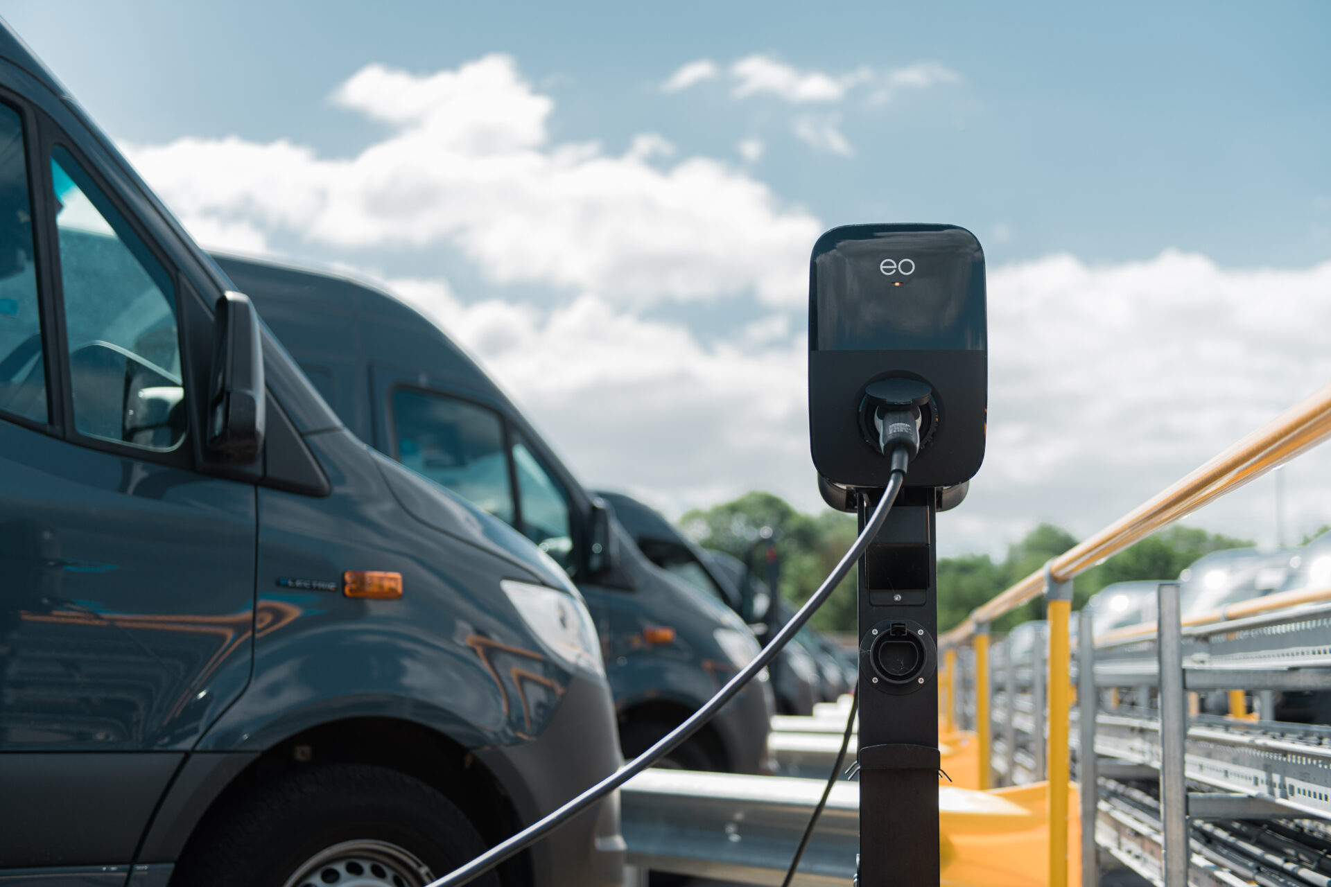 Pod EO Charging