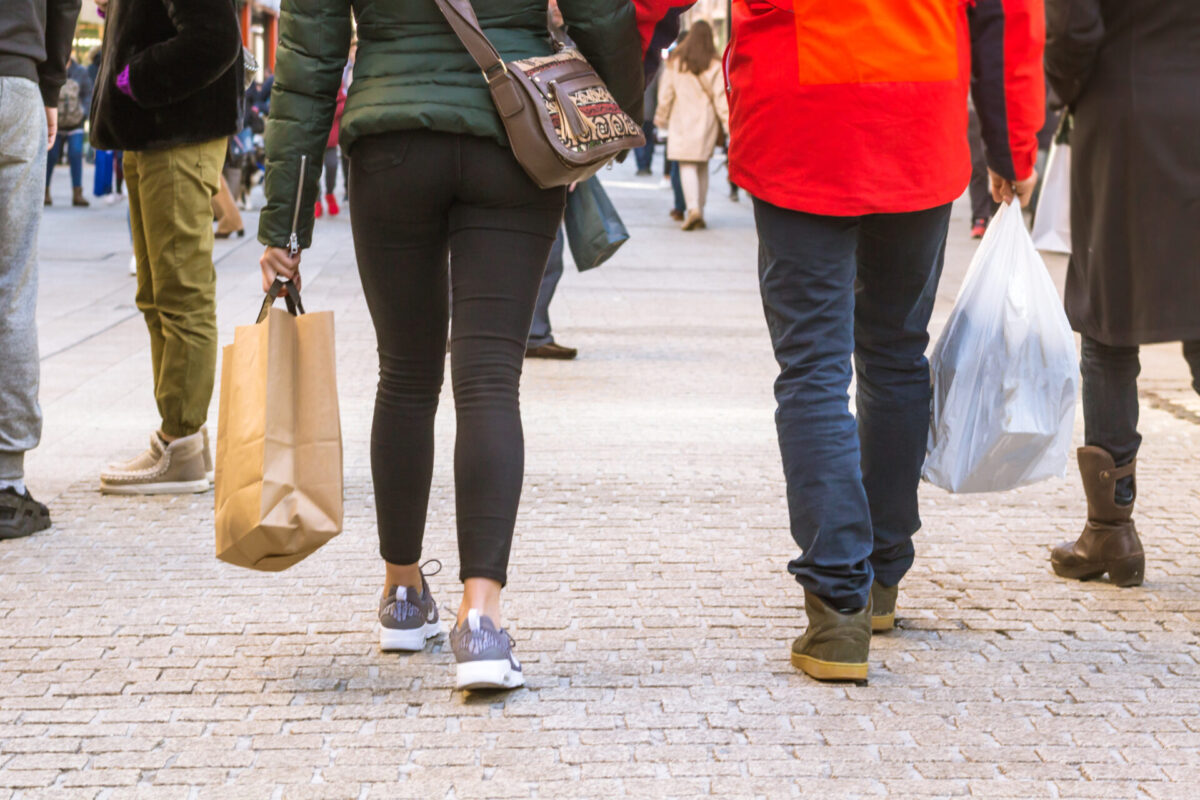 UK inflation holds at 2.8% as transport costs offset easing food prices