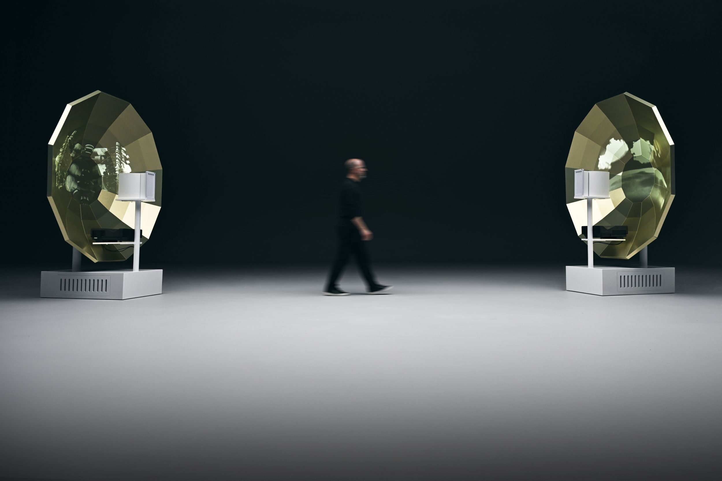 Bentley to use drums, violas and guitars for Torcal EV's sound | Business Motoring