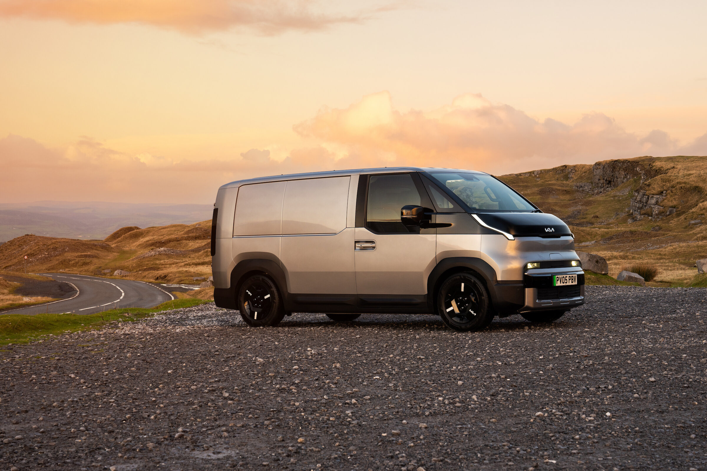 Supplier advice key to electrifying van fleets, Arval finds | Business Motoring