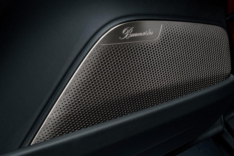 Porsche sound system