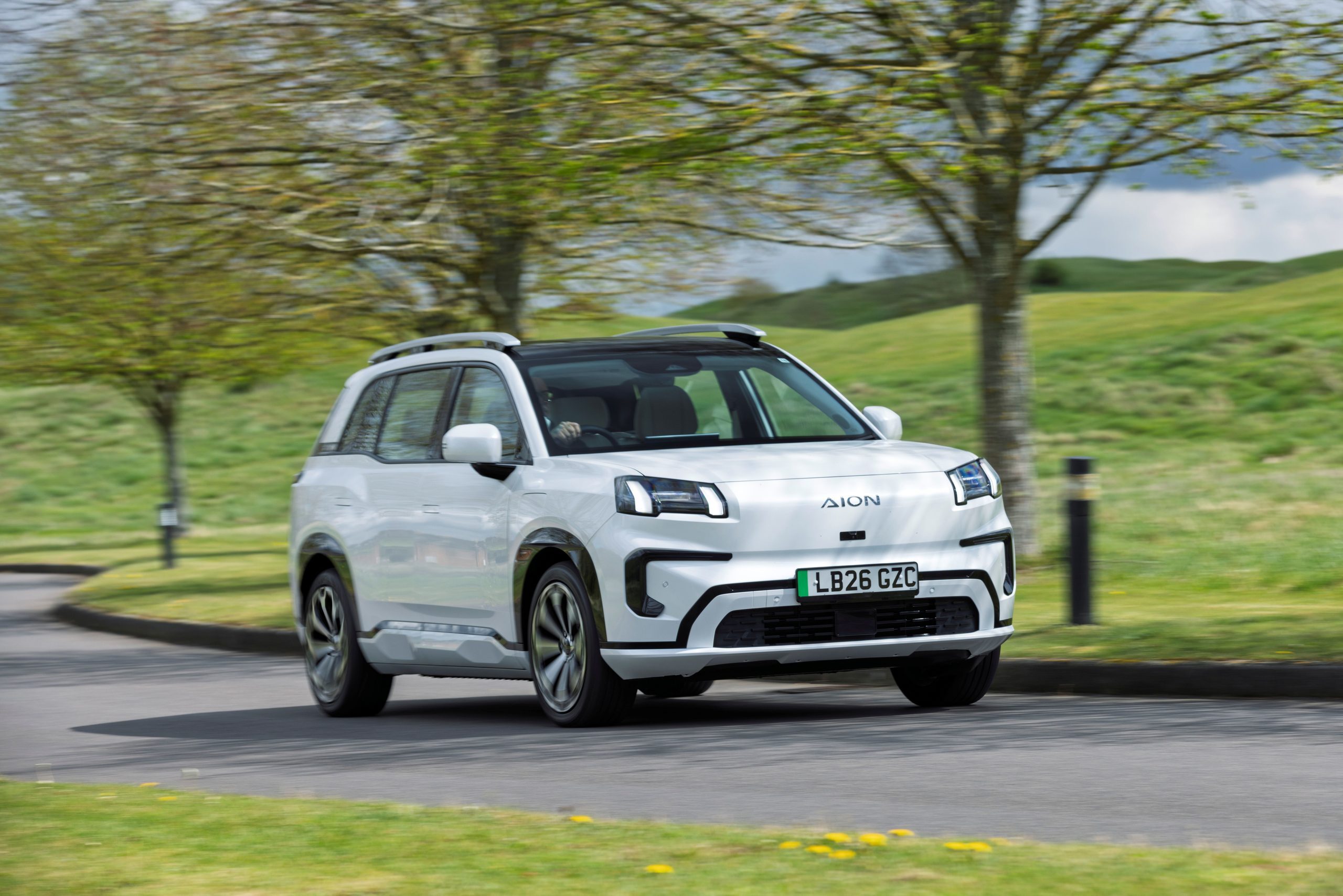 AION launches zero-deposit finance offer for V SUV | Business Motoring