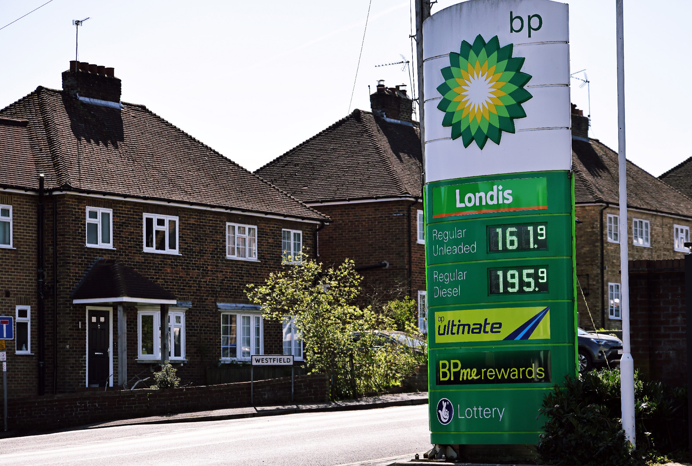 GEM urges smoother driving to cut fuel costs