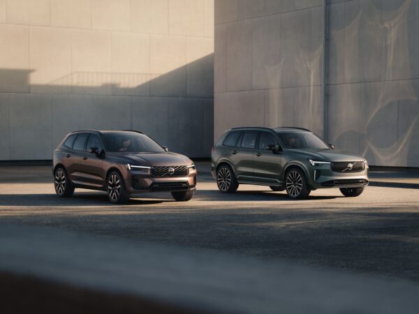 Volvo launches long-range PHEV XC60 and XC90 | Business Motoring