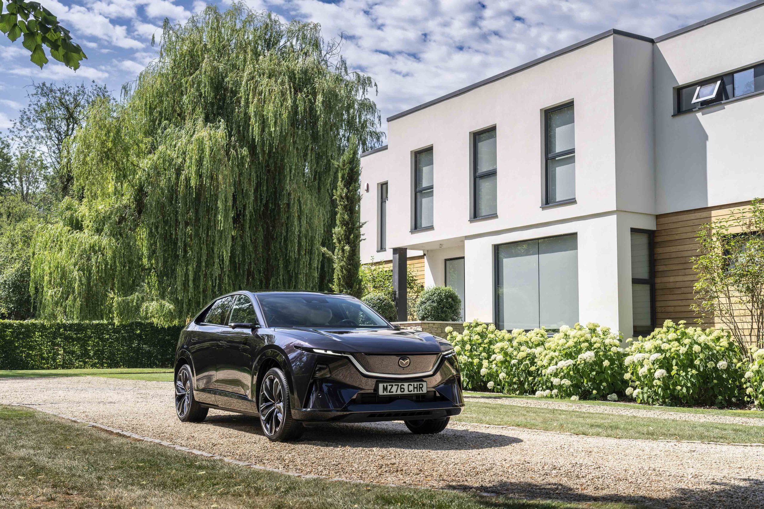 Mazda CX-6e secures 55% residual value ahead of UK launch | Business Motoring