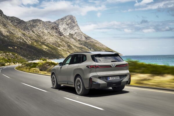 BMW prices X5 from £85,885, iX5 EV from £85,375 | Business Motoring