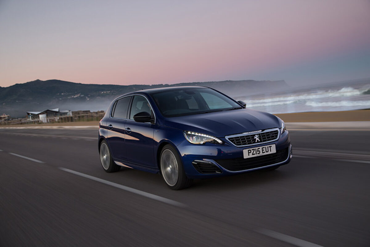 02150008_Peugeot_308