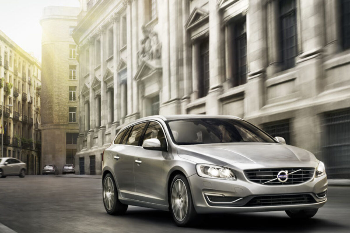 1021_Volvo_V60