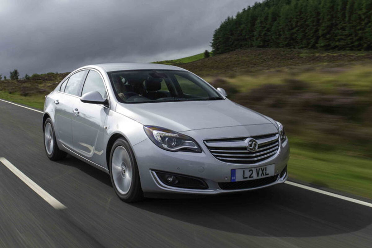 1268_Vauxhall_Insignia_sub_95g_due_2015