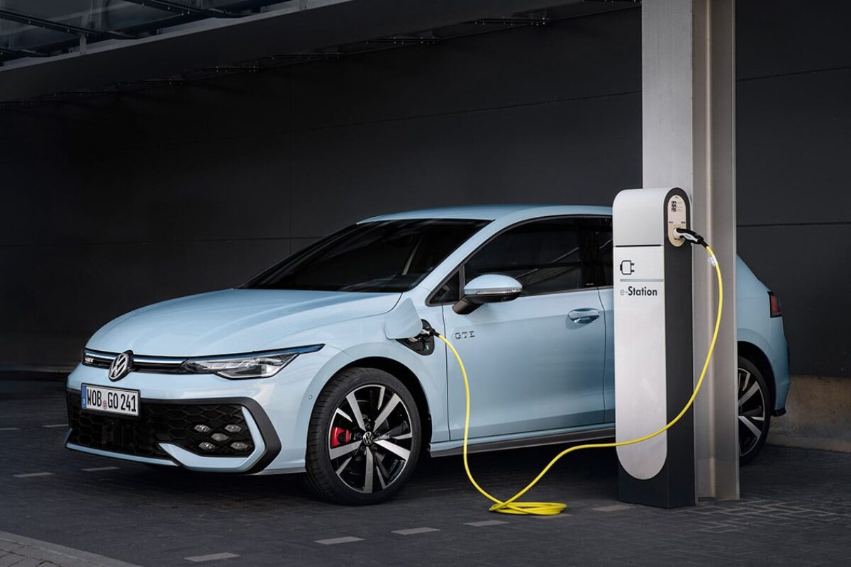240618 vw golf phev