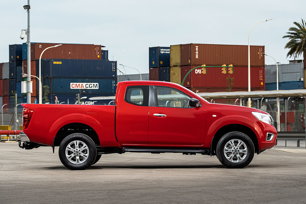 2502_Nissan_Navara_KingCab