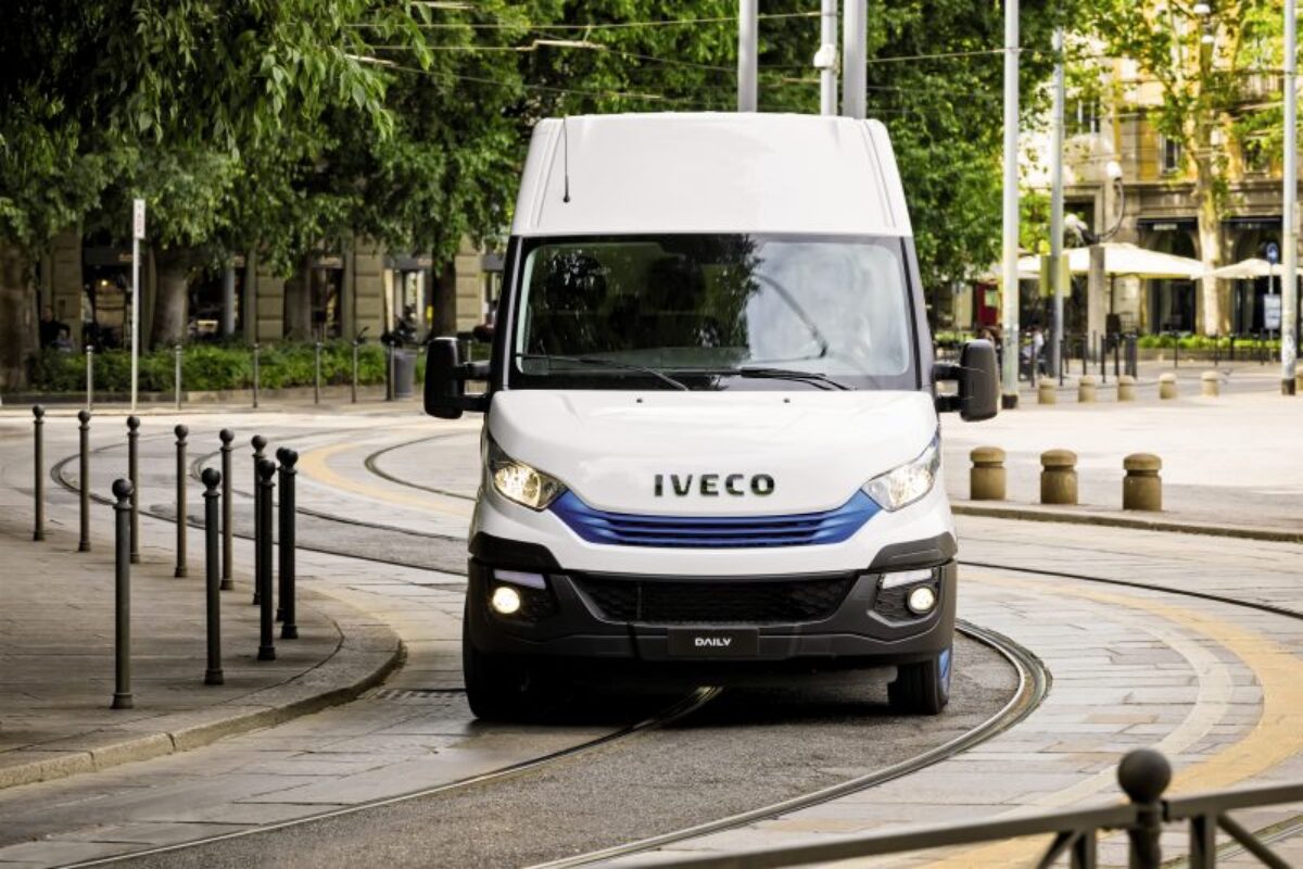 2849-10-IVECO-Daily-Blue-Power-800x533