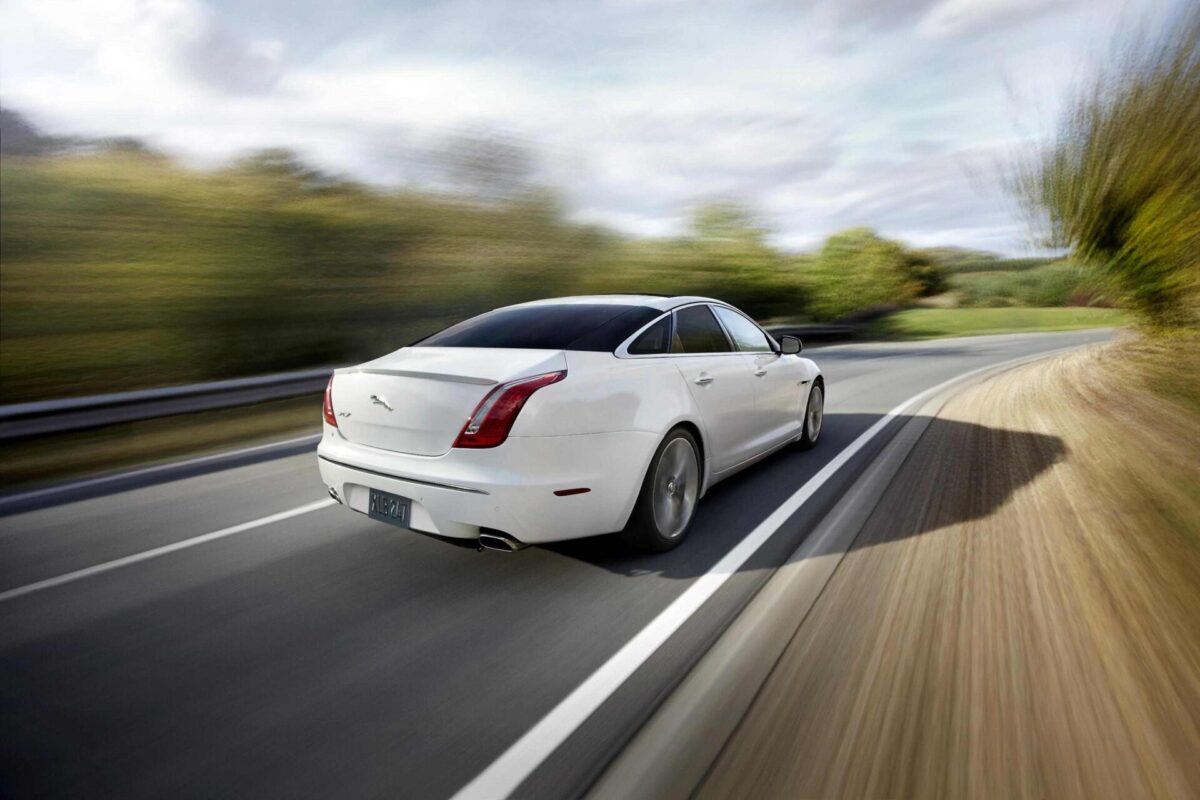 289_Jaguar_xj_sport