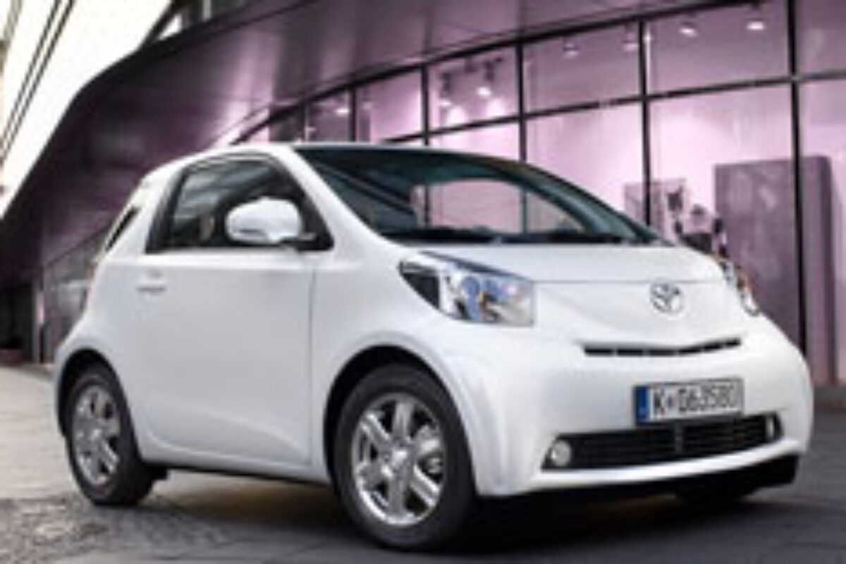 376_ToyotaiQ246x155