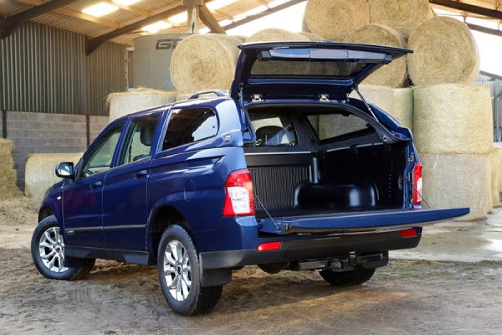 437_SsangYong Korando Sports Pick up with 1 tonne payload 1 600x401