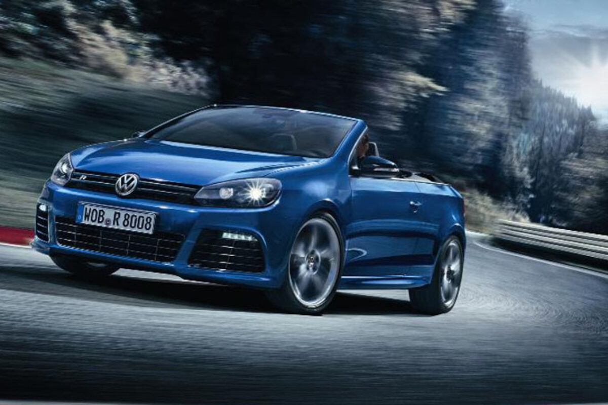 672_VW_Golf_R_cabriolet_action_corner