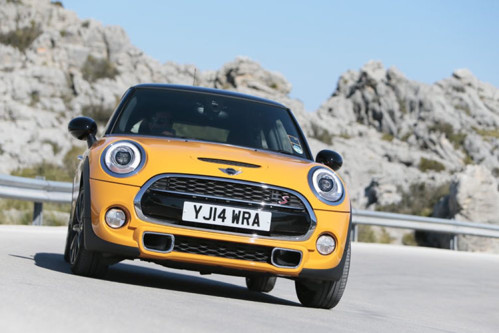 703_MINI_Cooper S_review_action