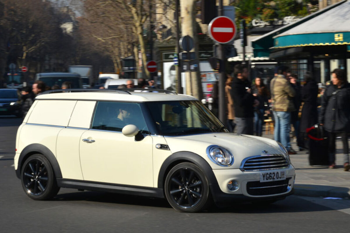 717_MINI_Clubvan_Company_Car