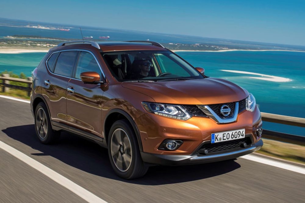 717_Nissan_X Trail_review_action