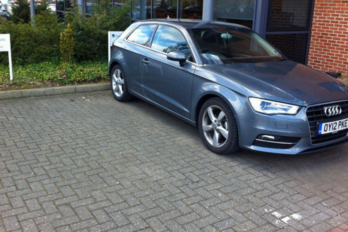 723_Audi_A3_Parked