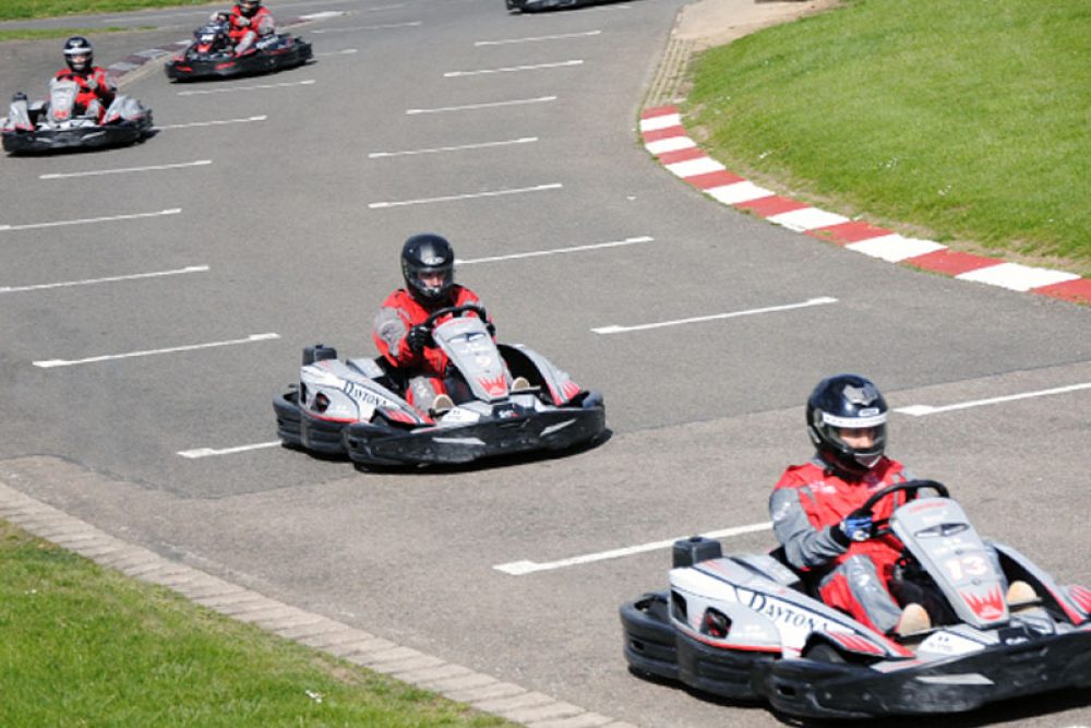794_Kart_racing