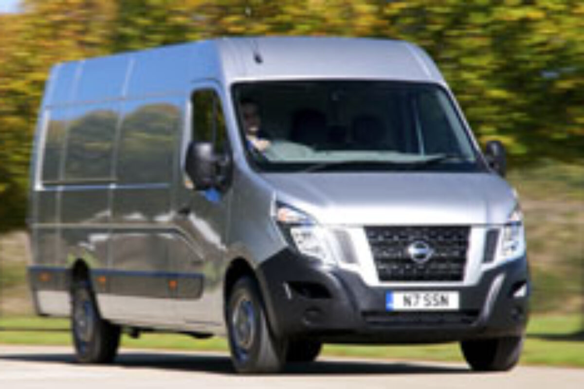 914 Nissan NV400246x155