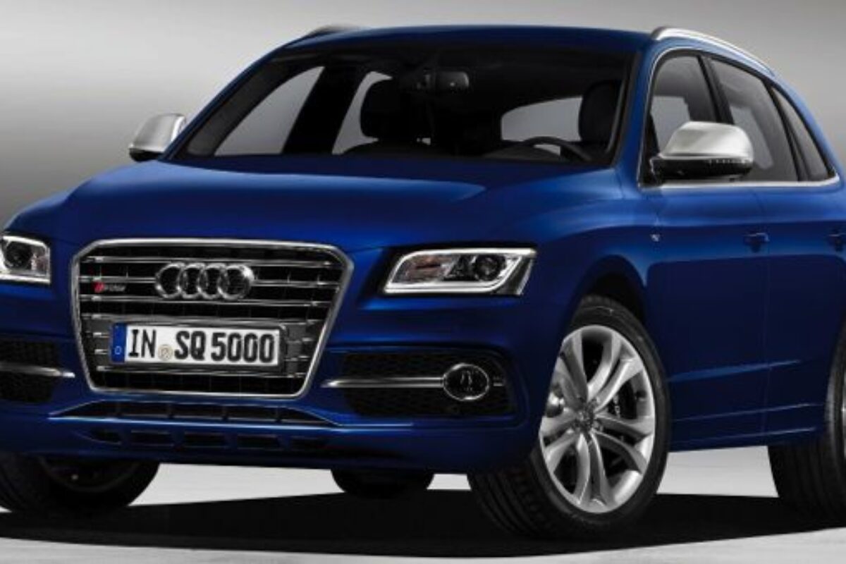 Audi SQ5 TDI blue static MED