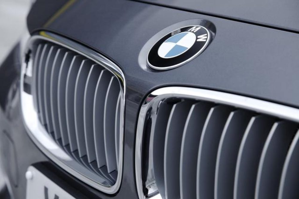 BMW badge and grille