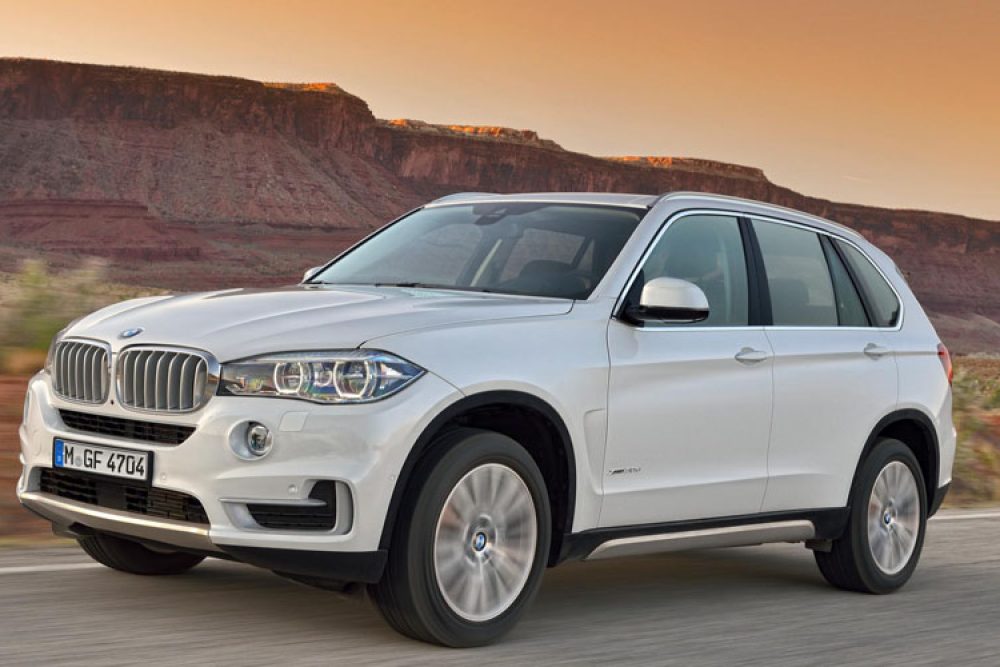 BMW_X5_review_action