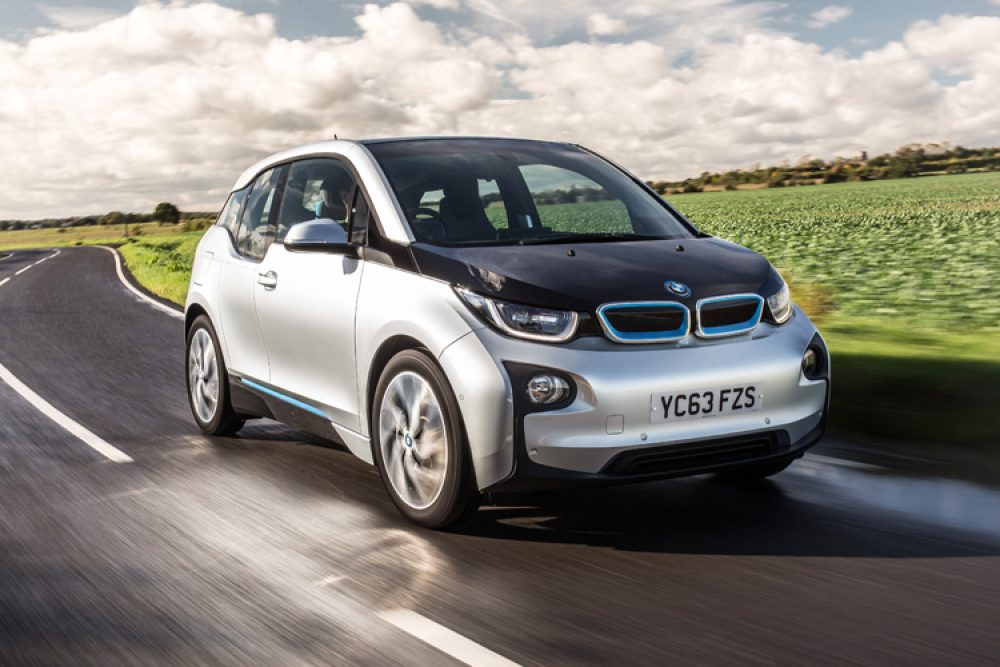 BMW_i3_range_extender_car_review_action_country2