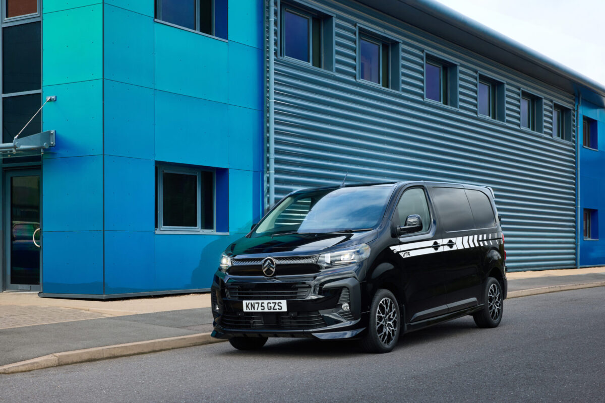 CITROEN_DISPATCH_VTR_EXT_UK_202515
