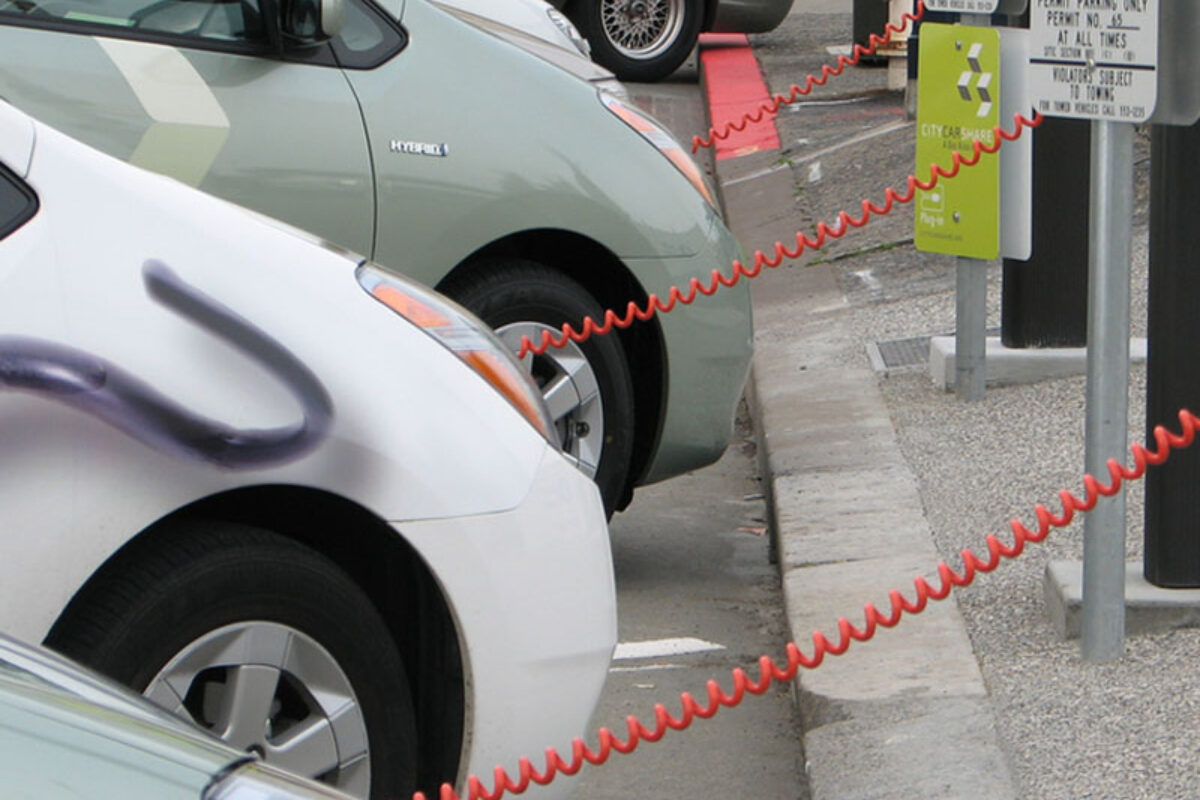 Charging stations 800 crop